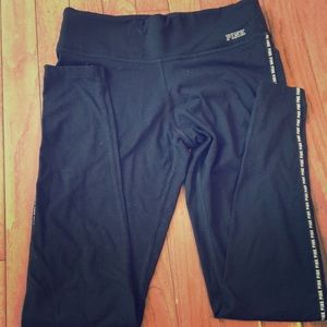 PINK ultimate yoga pants size small